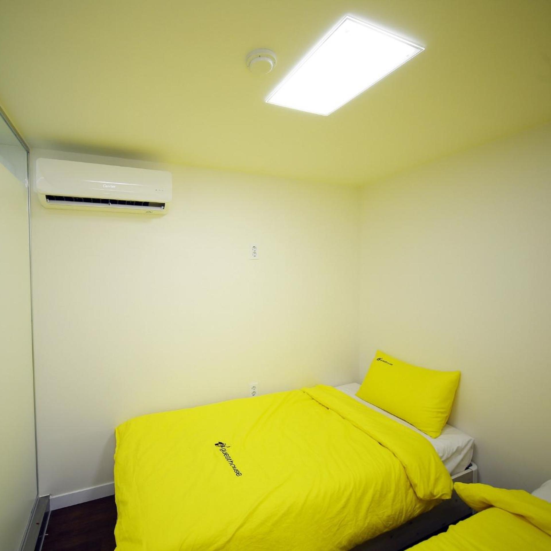 Superior, Twin Beds