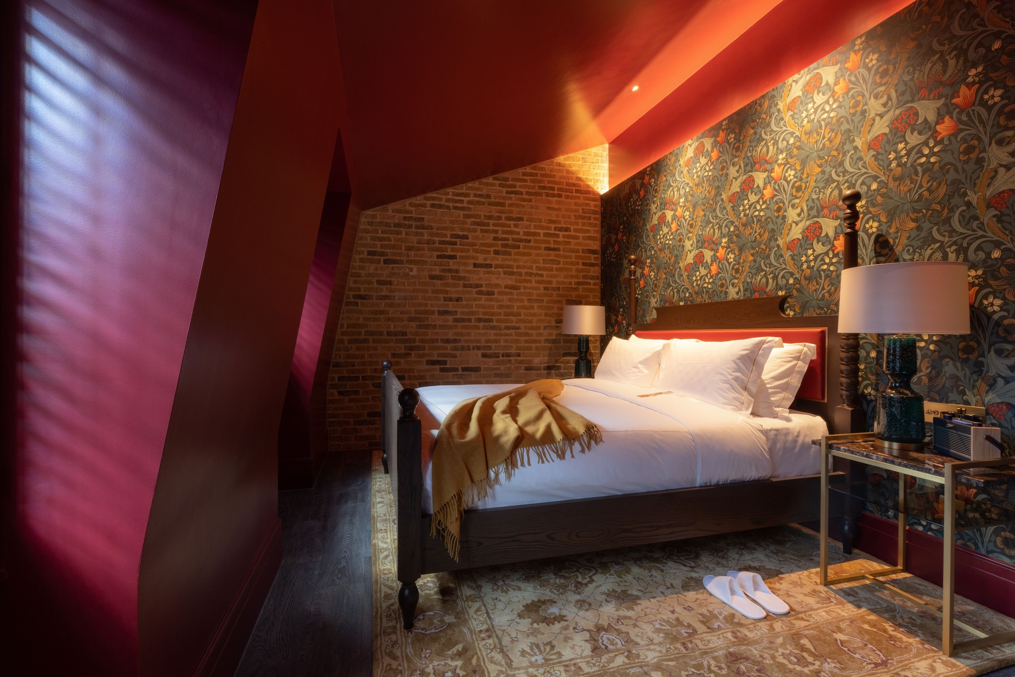 JUNIOR SUITE, STUDIO, KING BED