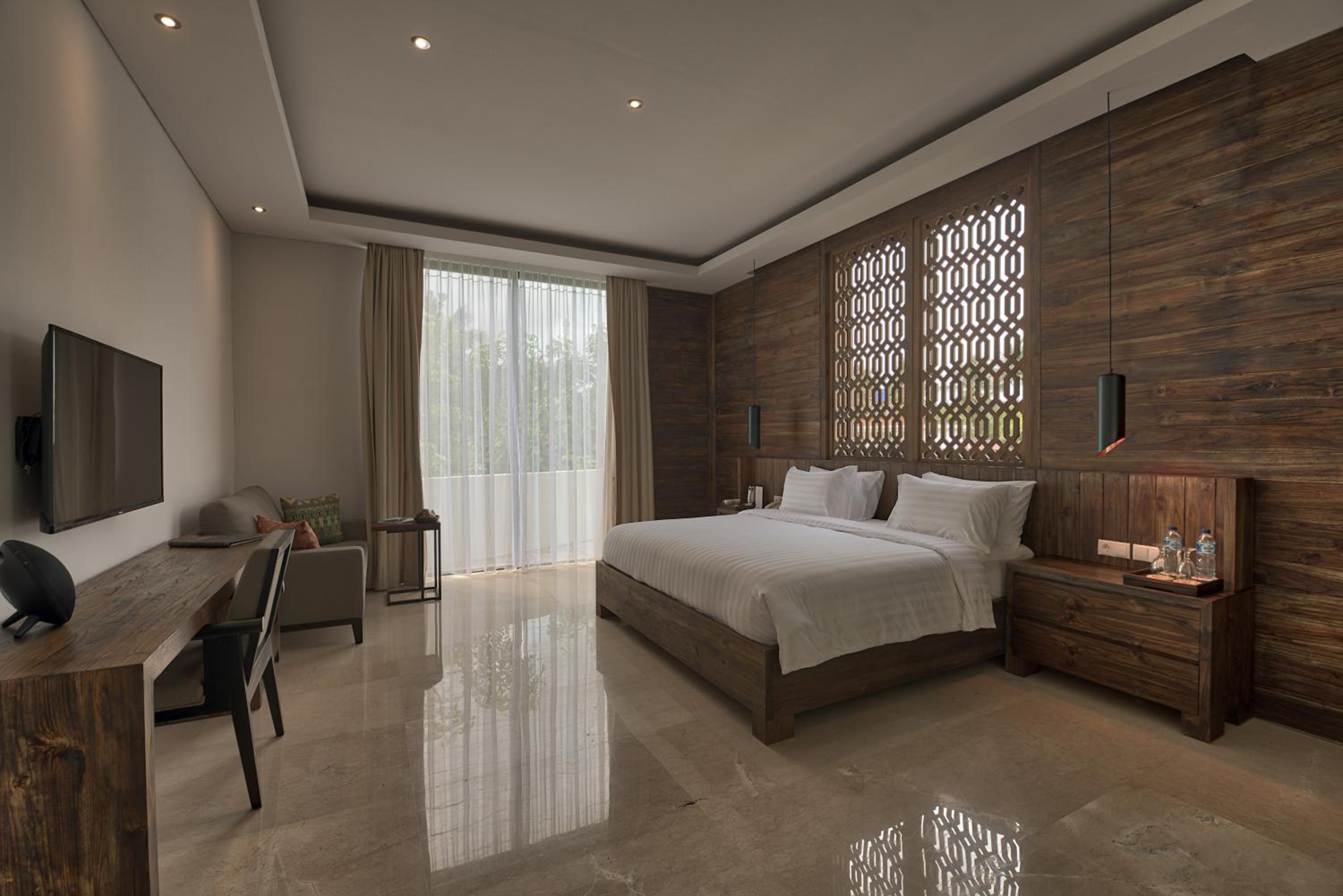 Deluxe, Double Bed
