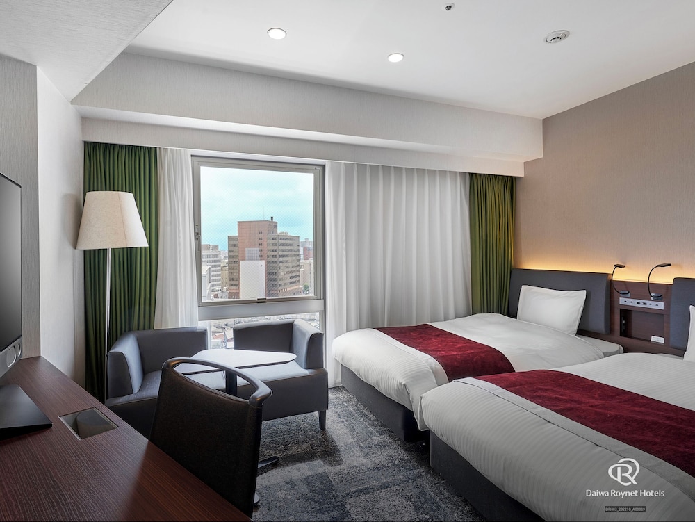ROOM, TWIN BEDS, CITY VIEW, CORNER