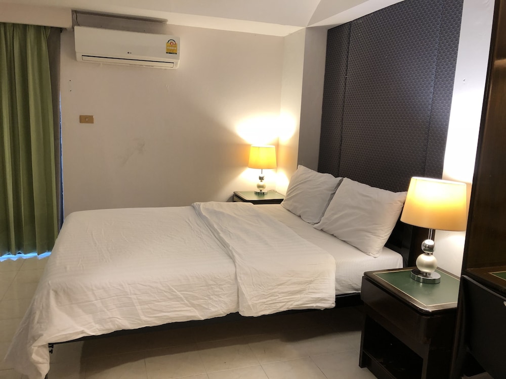 S.C. Heritage Hotel 15/43