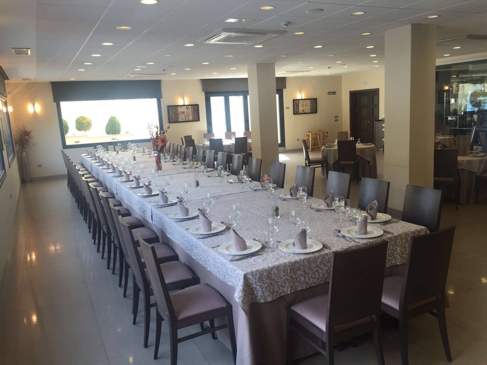 Hotel Restaurante El Corte 32/44