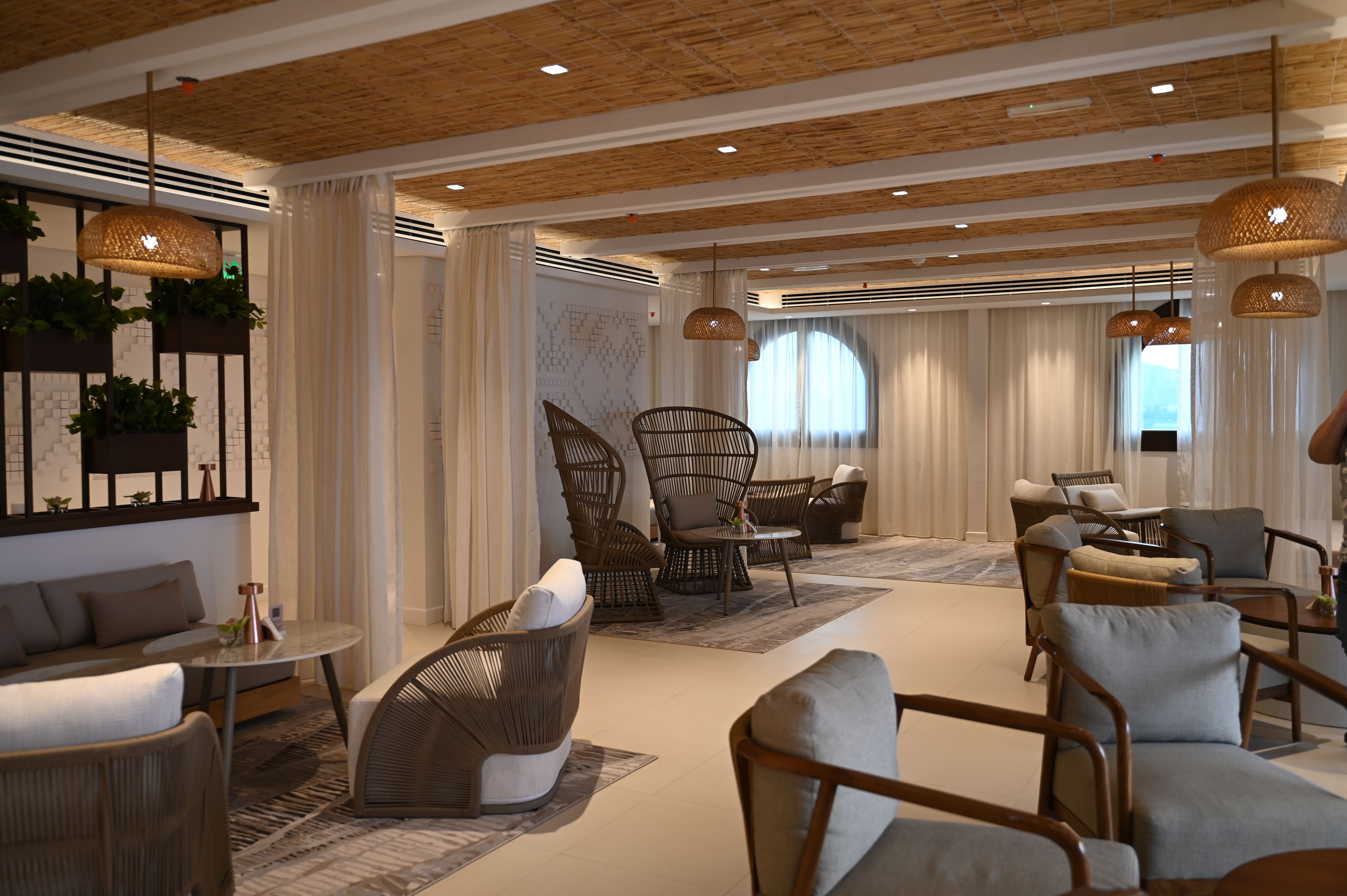 Mina Hotel and Residences 17/20