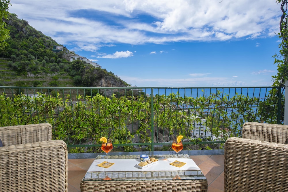 Hotel Pellegrino 35/50