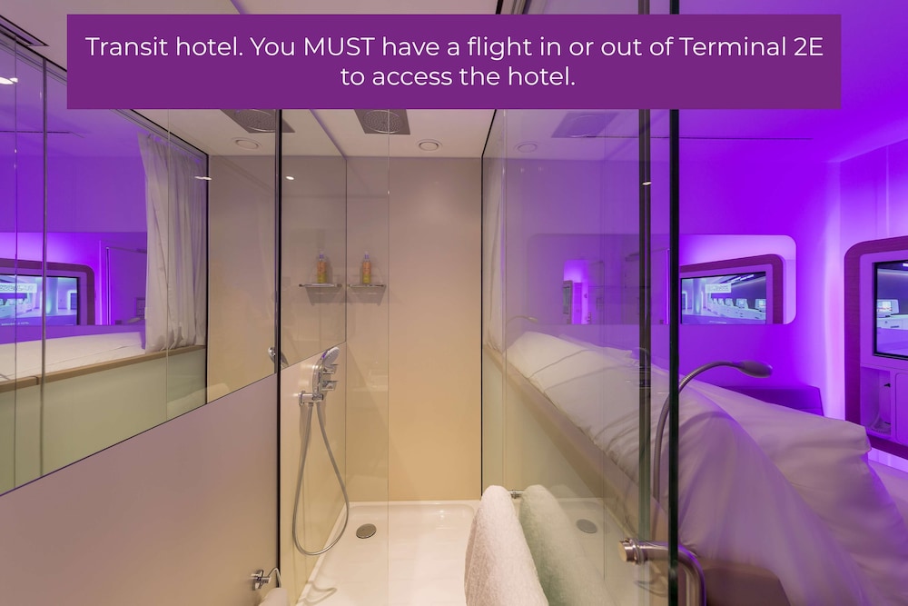 YOTELAir Paris CDG - Transit Hotel 30/32
