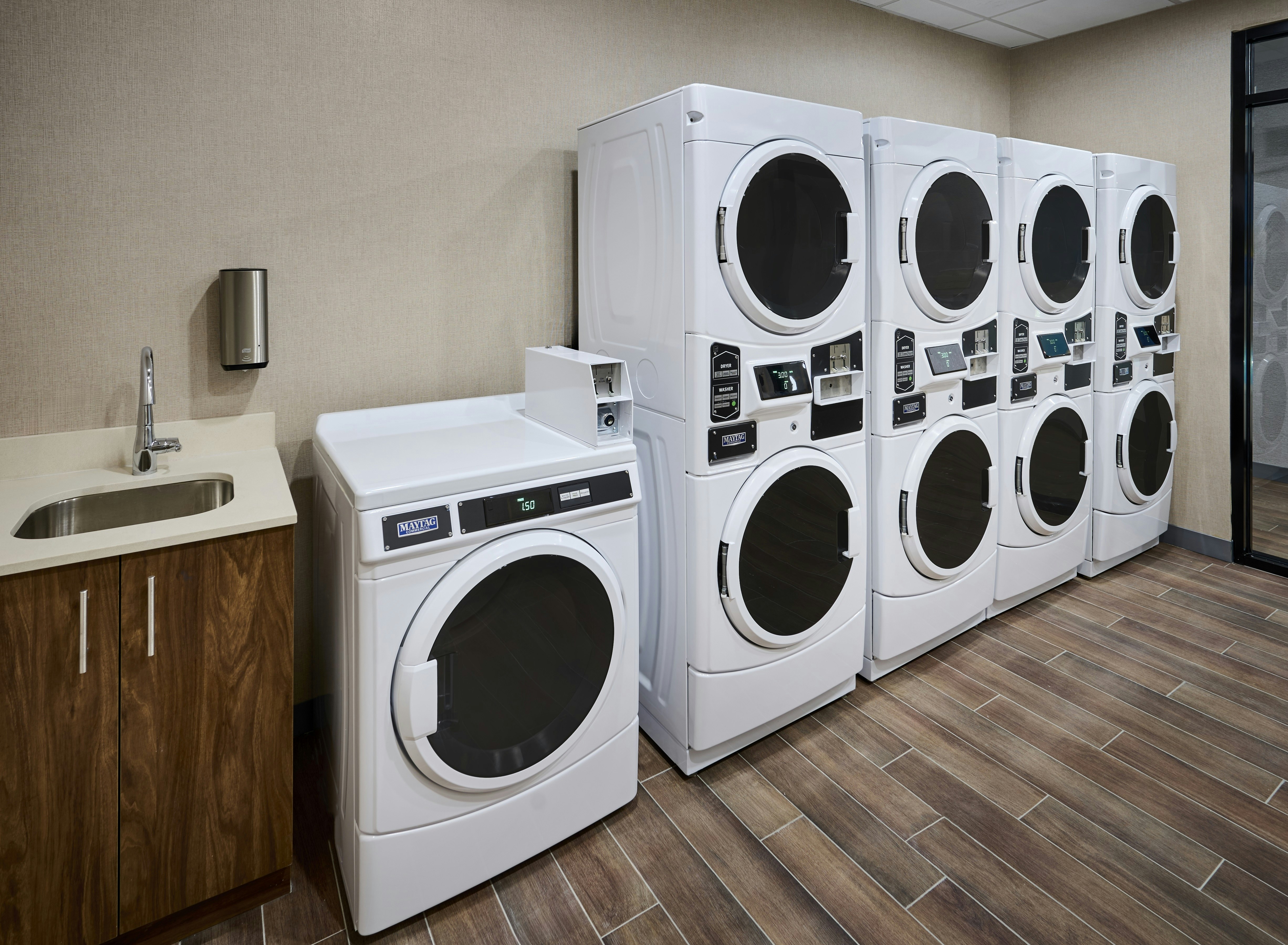 Hampton Inn by Hilton Hamilton 15/22