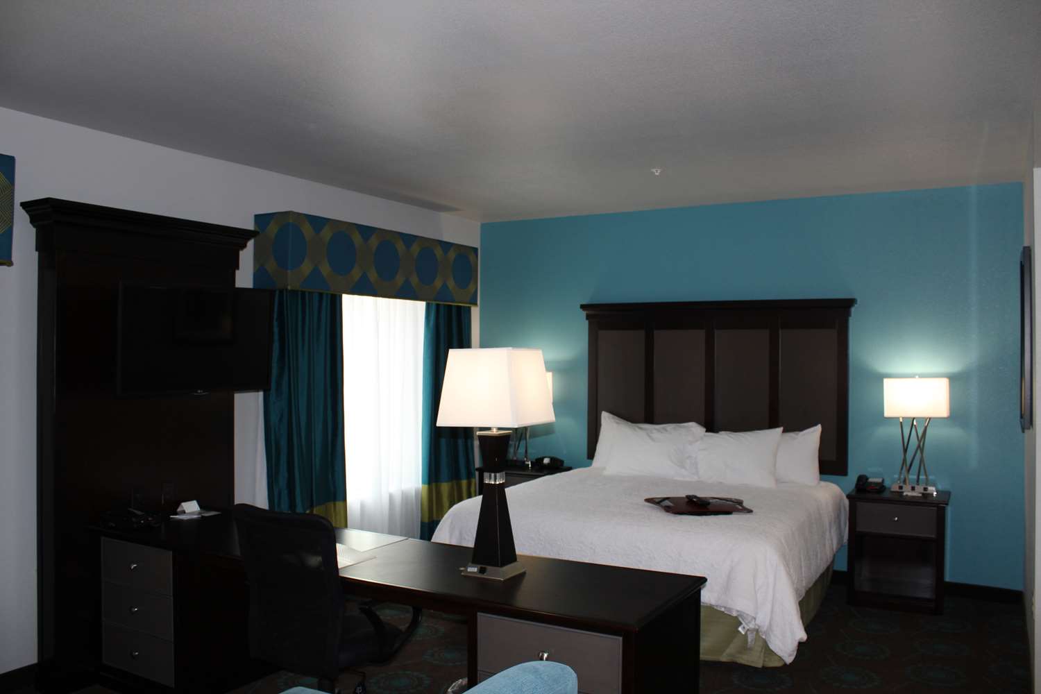 Studio, Suite, King Bed, Sofa