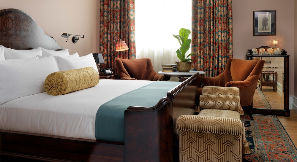 medium room
