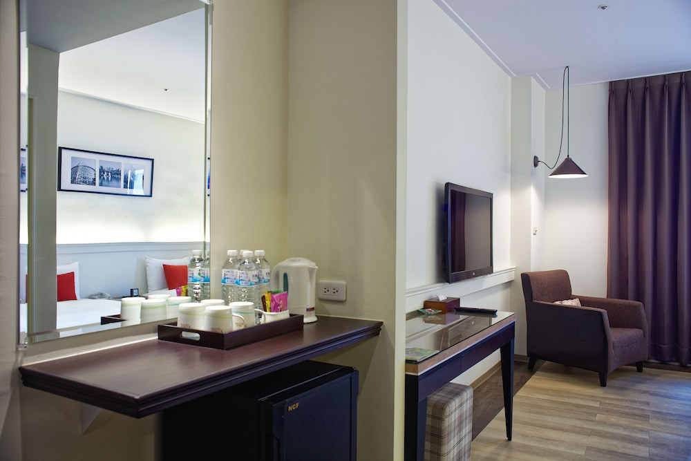 53 Hotel 45/55