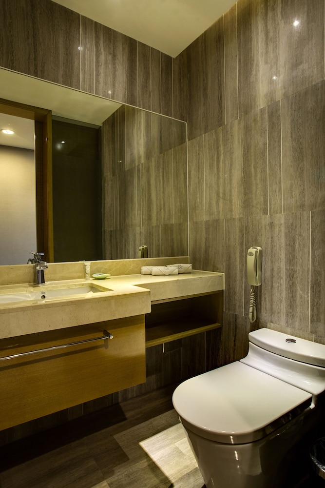 Grand Skylight International Hotel Nanchang 33/34