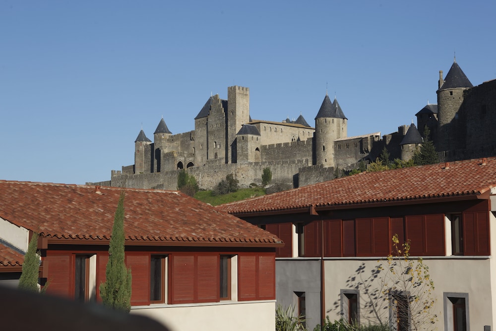Adonis Carcassonne in CARCASSONNE