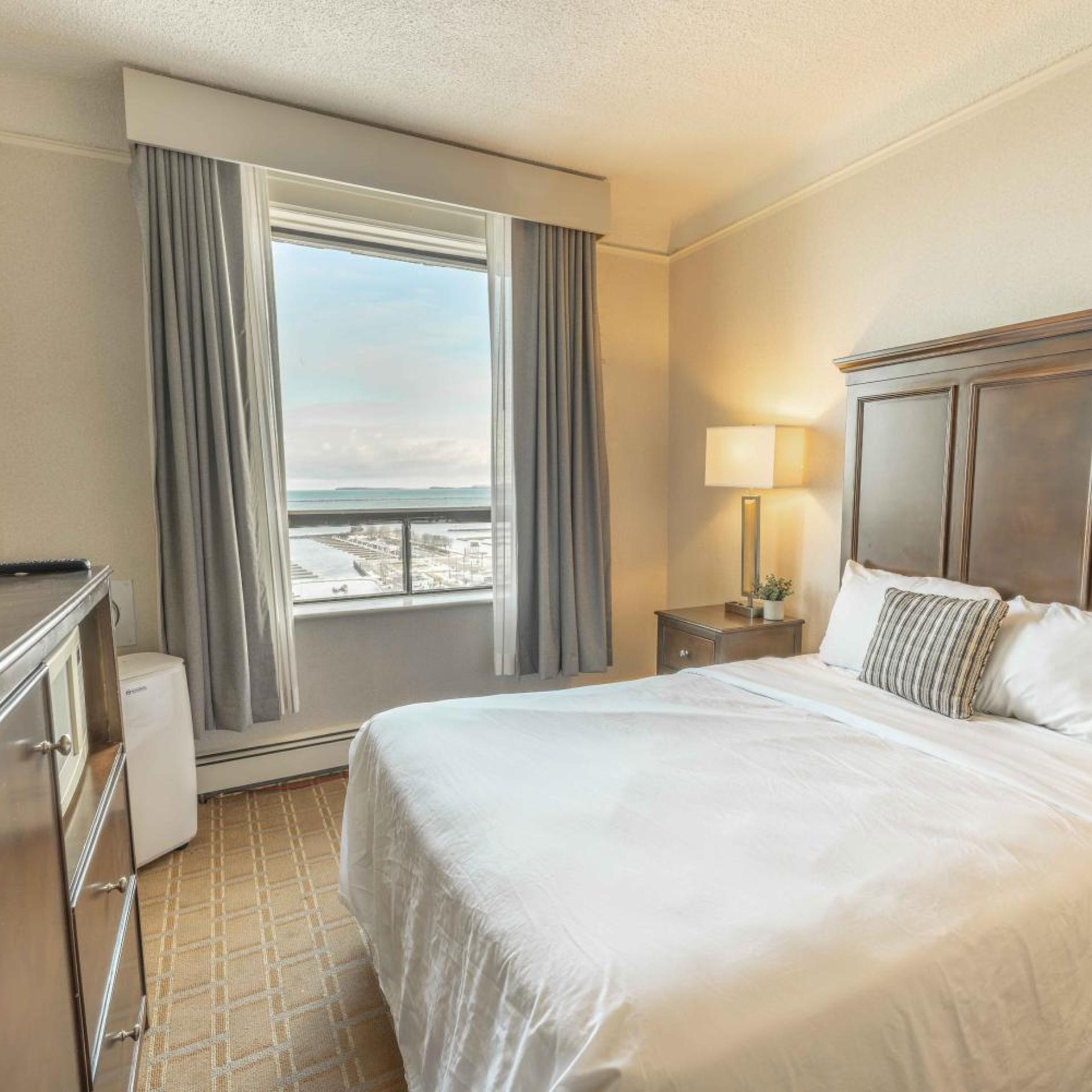 Deluxe, Double Bed