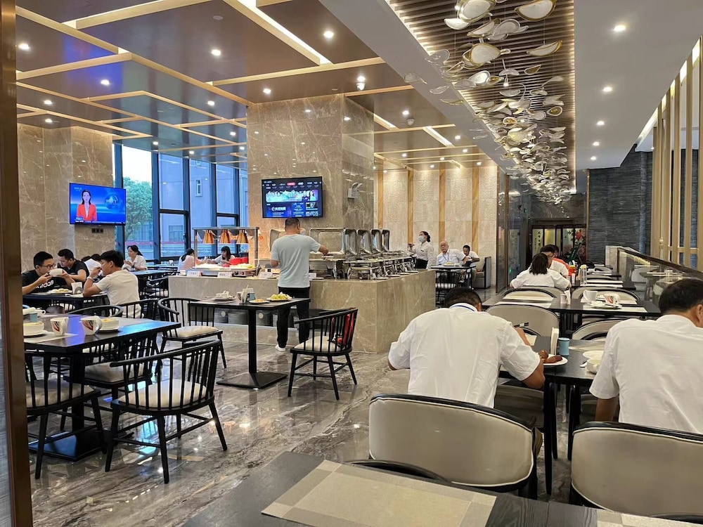 Qingyuan Argyle Hotel 47/60