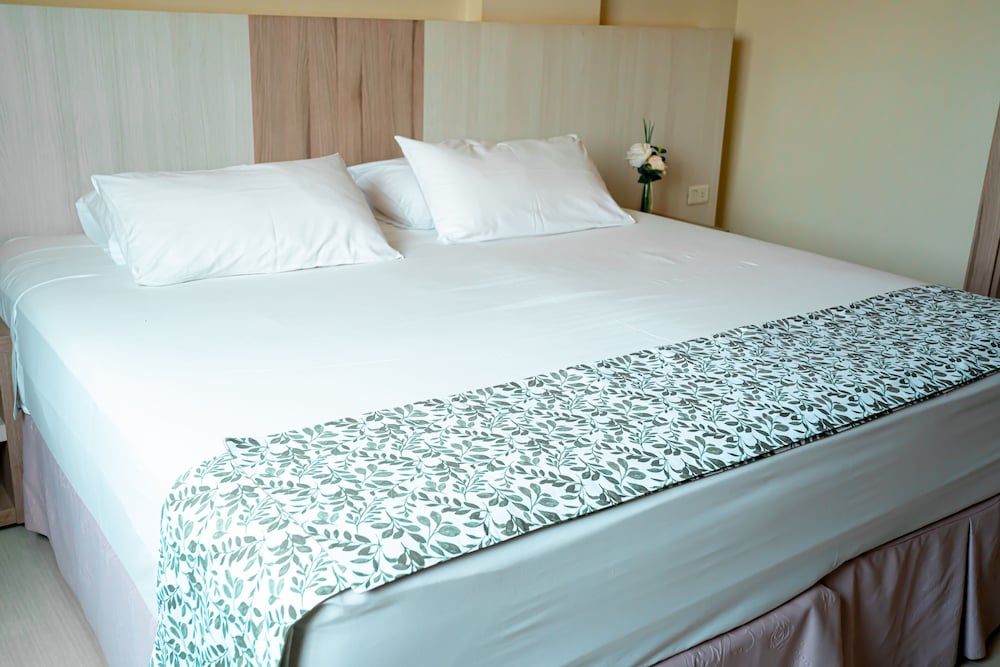 Megal Suites Hotel 17/45