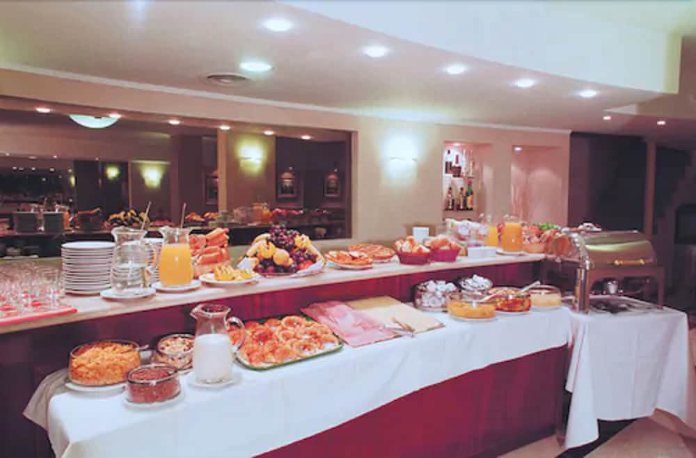 Gran Hotel Buenos Aires 33/41