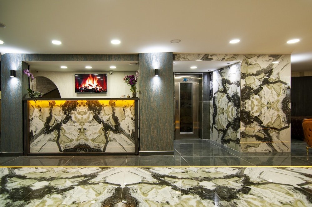 Vali Konak Hotel 6/65