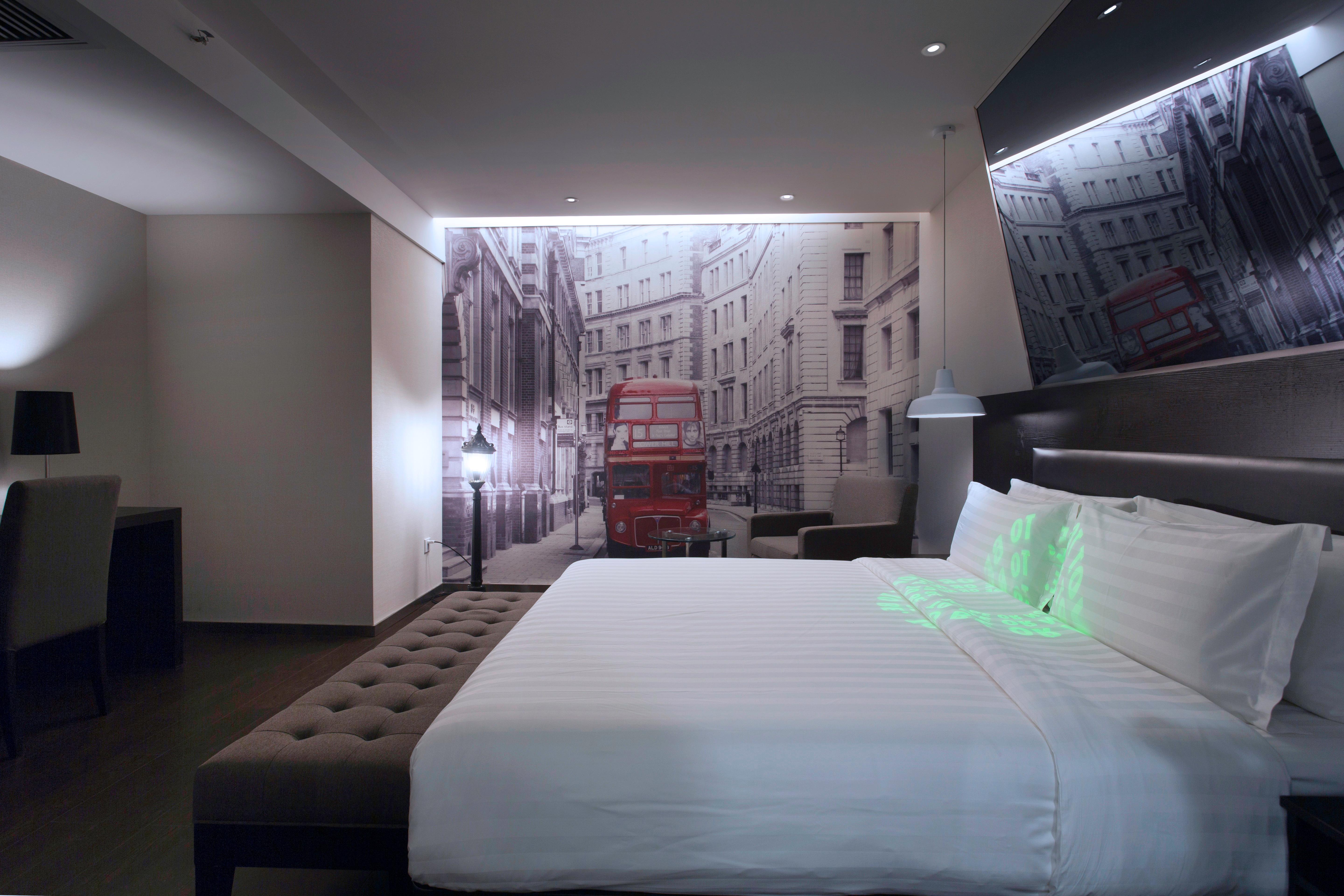 Orange Hotel Select 7/38