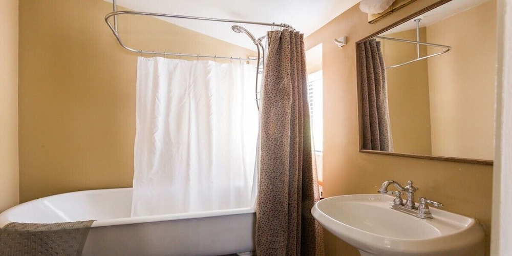 Panama Hotel and Suites 30/33