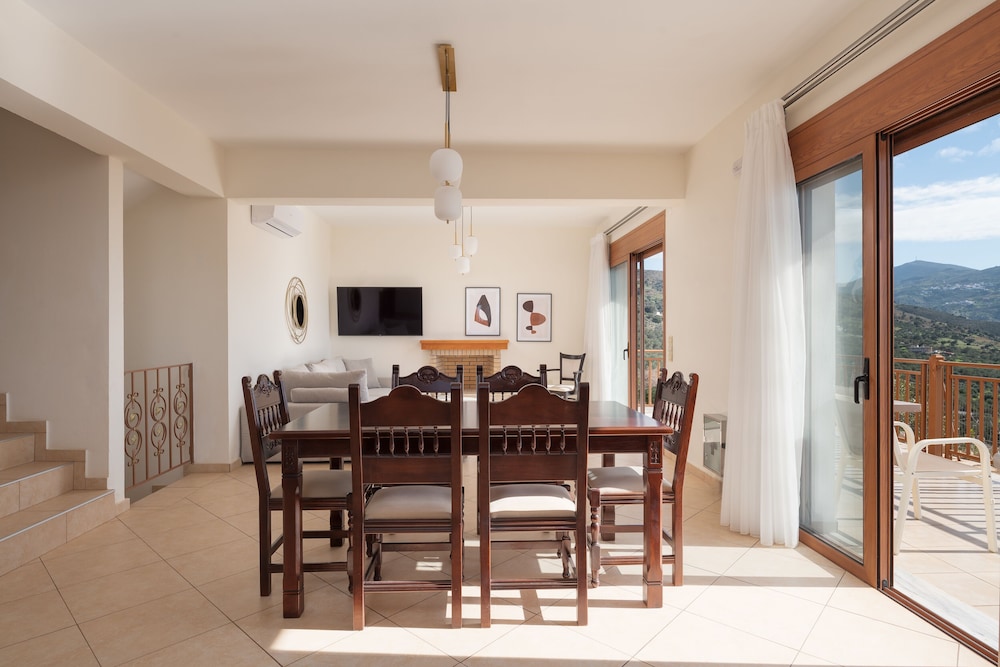 Villas Panagia 26/50