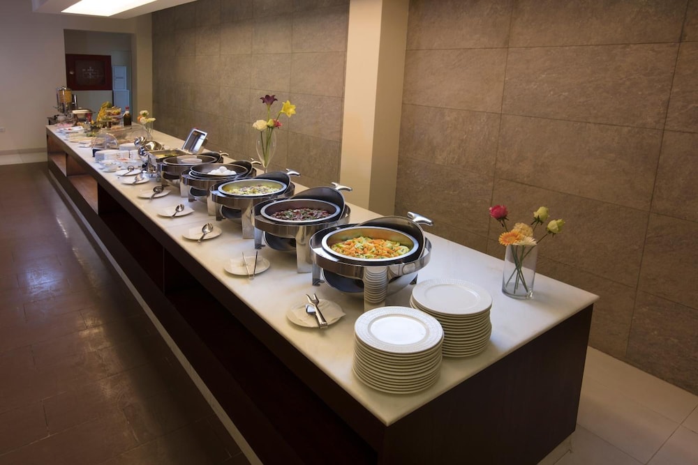 جراند لي لي(Grand Lily Hotel Suites) 39/46