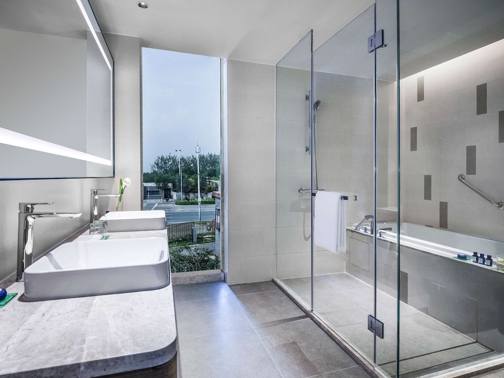 Hyatt Place Beijing Shiyuan 33/34