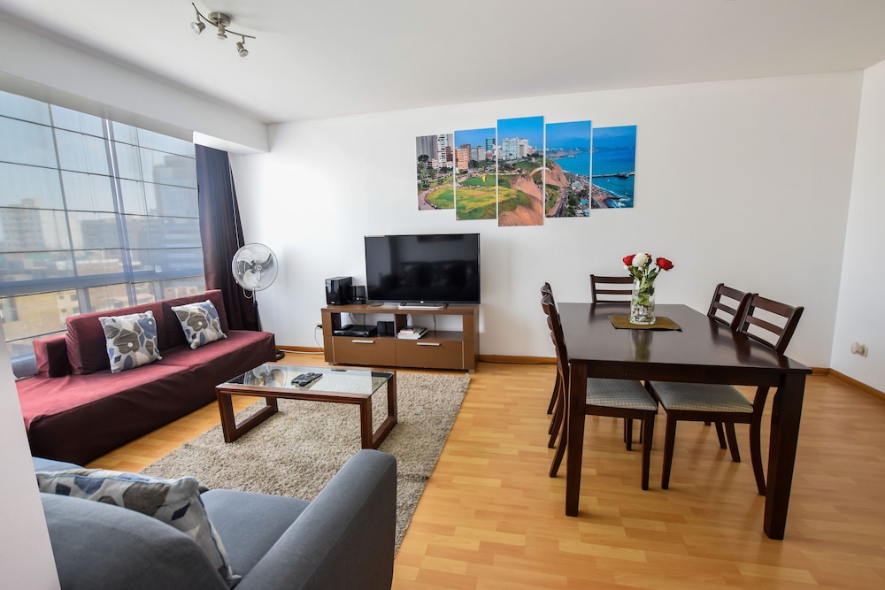 Lux Miraflores Apartments Alcanfores 11/19