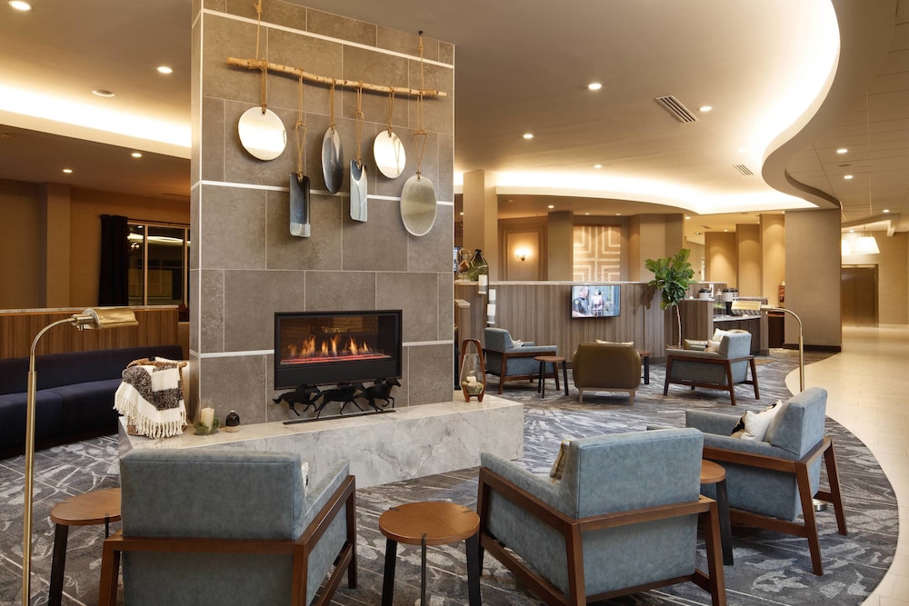 Fairfield Inn Suites Louisville Northeast 27/42