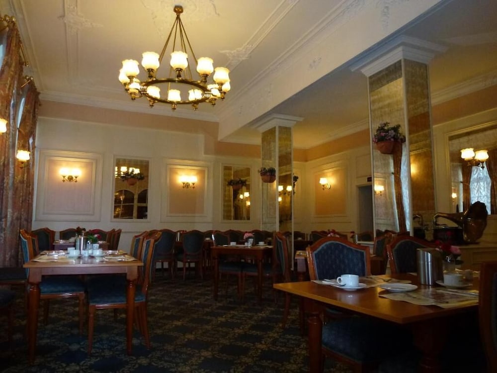 Milbor Hotel 29/30