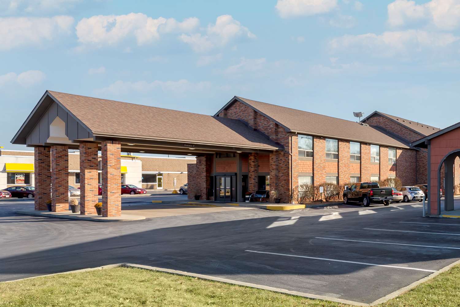 Best Western Falcon Plaza 35/38