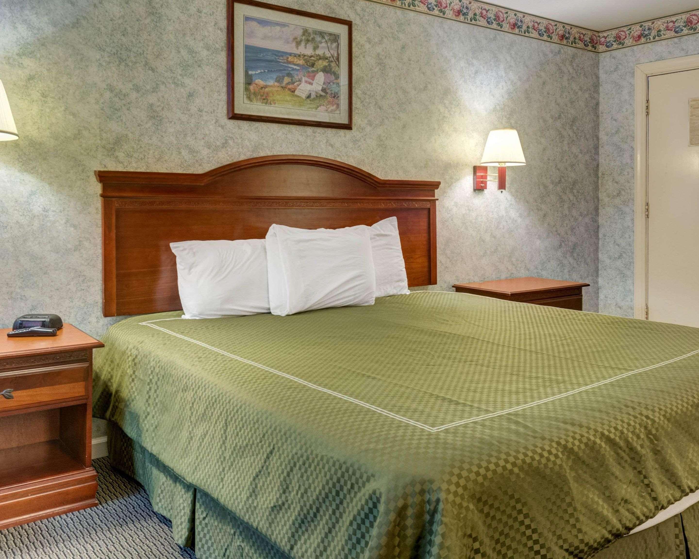 Rodeway Inn &amp; Suites Williamsburg 9/26