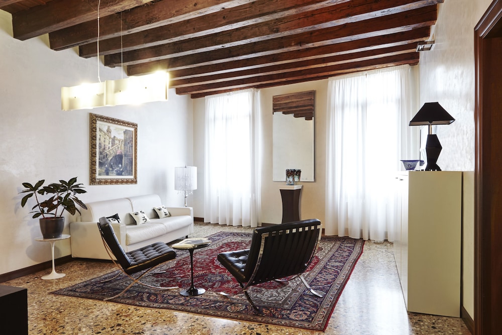 Hotel Palazzo Paruta 26/49