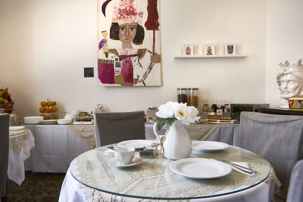 Santuzza Hotel Catania 29/50