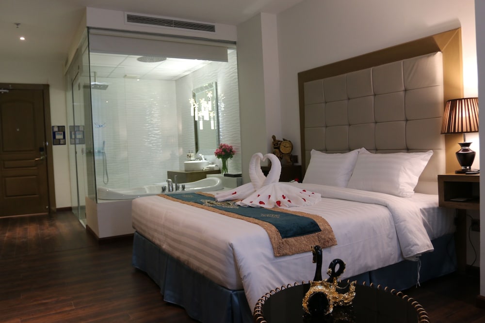 Blue Diamond Luxury Hotel 33/72