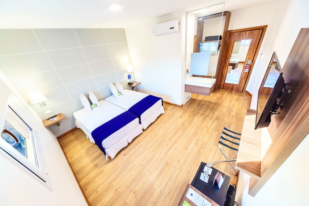 Hotel Lp Equipetrol 14/61