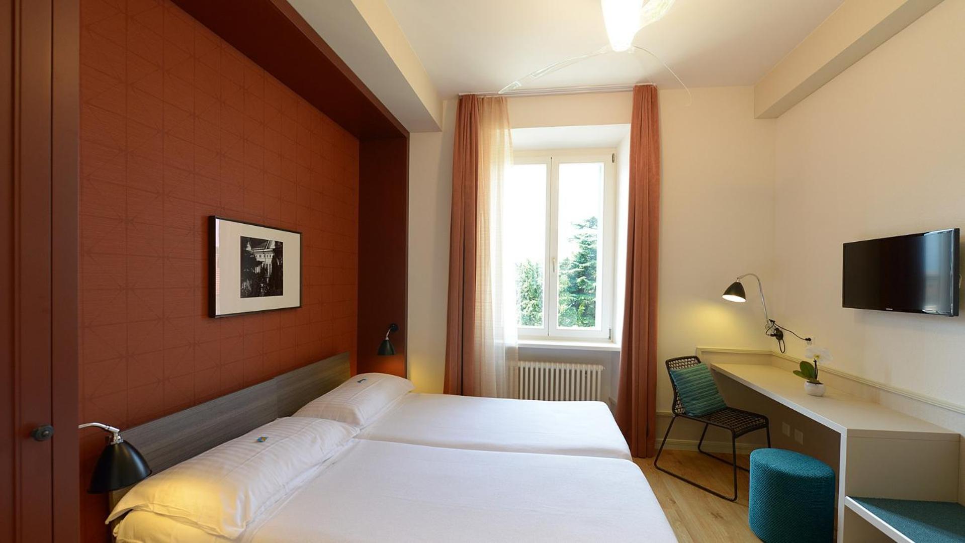 Hotel Pestalozzi Lugano 12/50