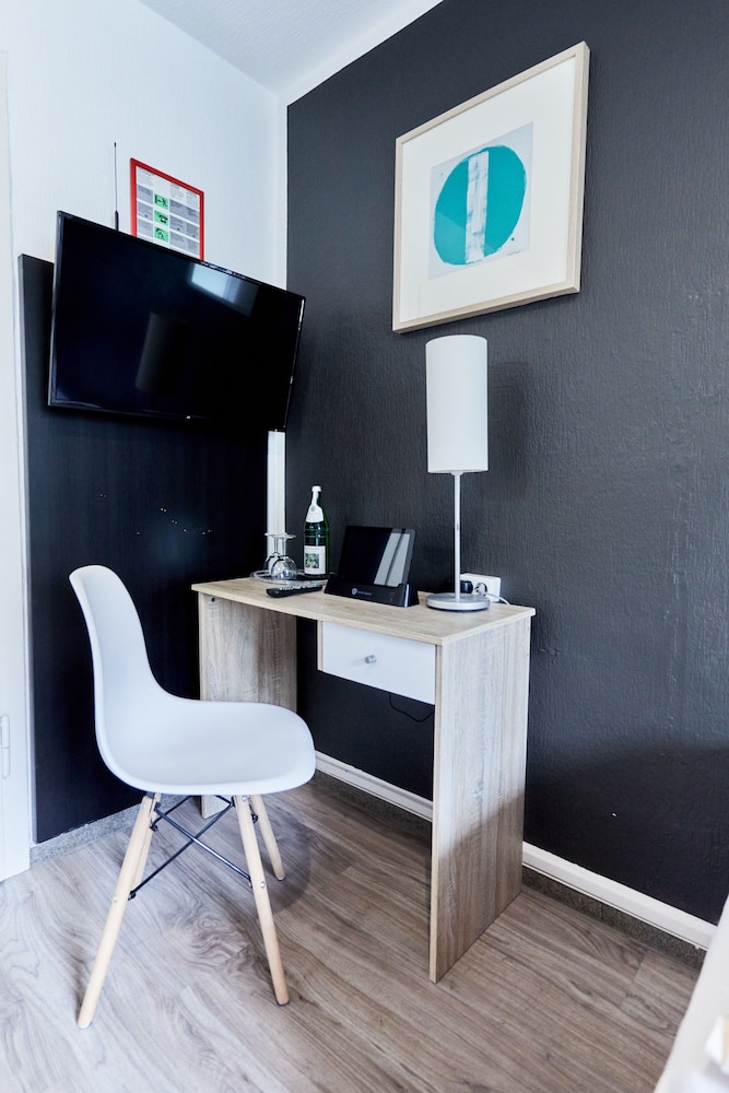 Hotel Alt Deutz City-Messe-Arena 33/50