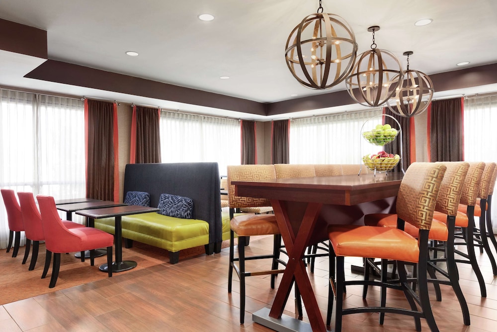 Hampton Inn Stafford 29/34