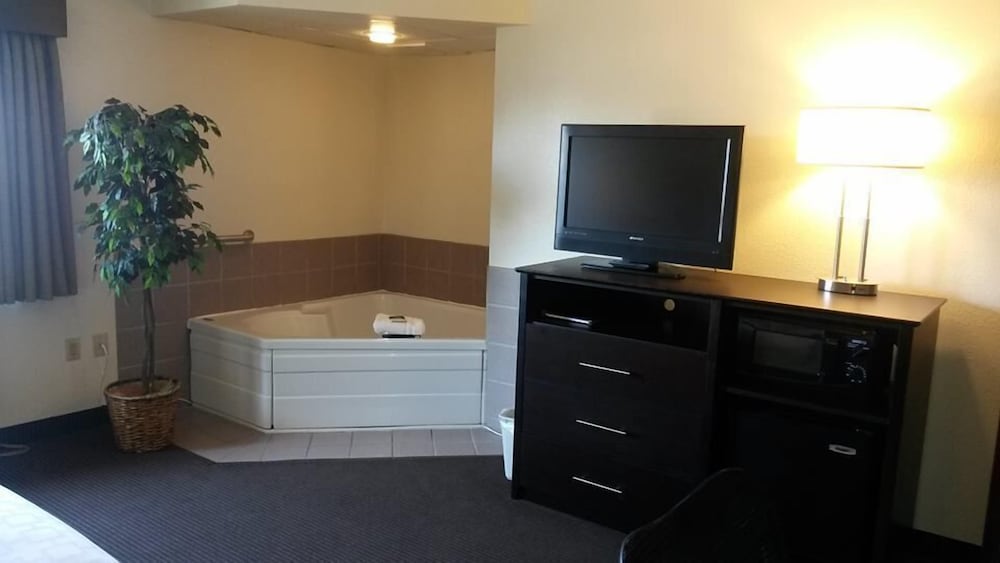 Cobblestone Hotel & Suites - Wisconsin Rapids 27/31