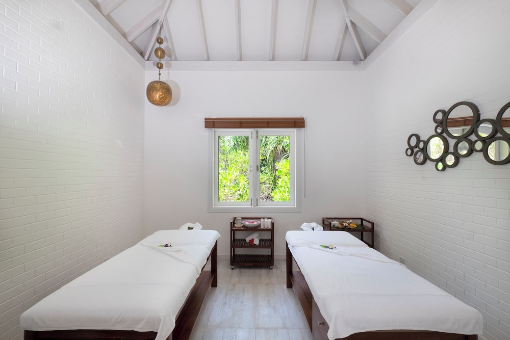 Ifuru Island Maldives 23/70