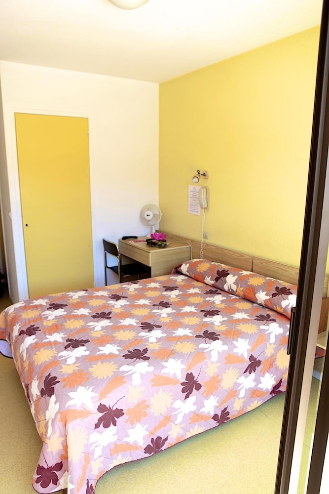 Hotel Bains Sarrailh 28/63