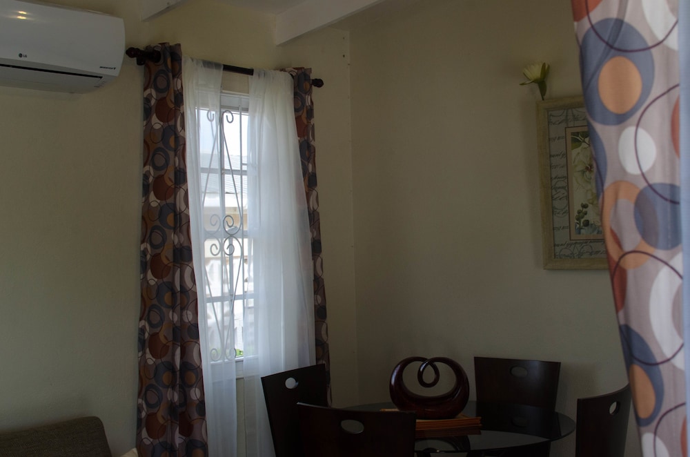 Hopeville Guest House Barbados 19/25