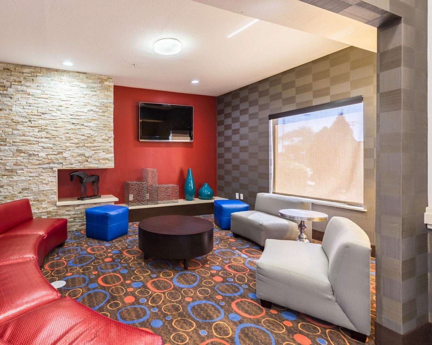 Econo Lodge Inn and Suites East Houston I-10 25/33