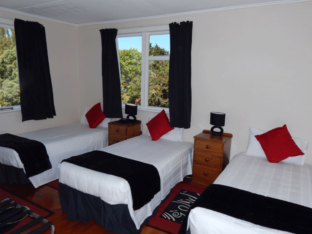 Cheviot Park Motor Lodge 14/50