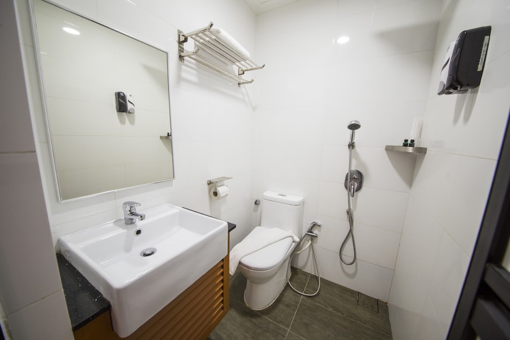 The Point Boutique Hotel 53/55