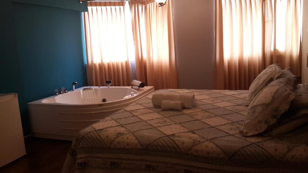 Padama Hotel 15/22