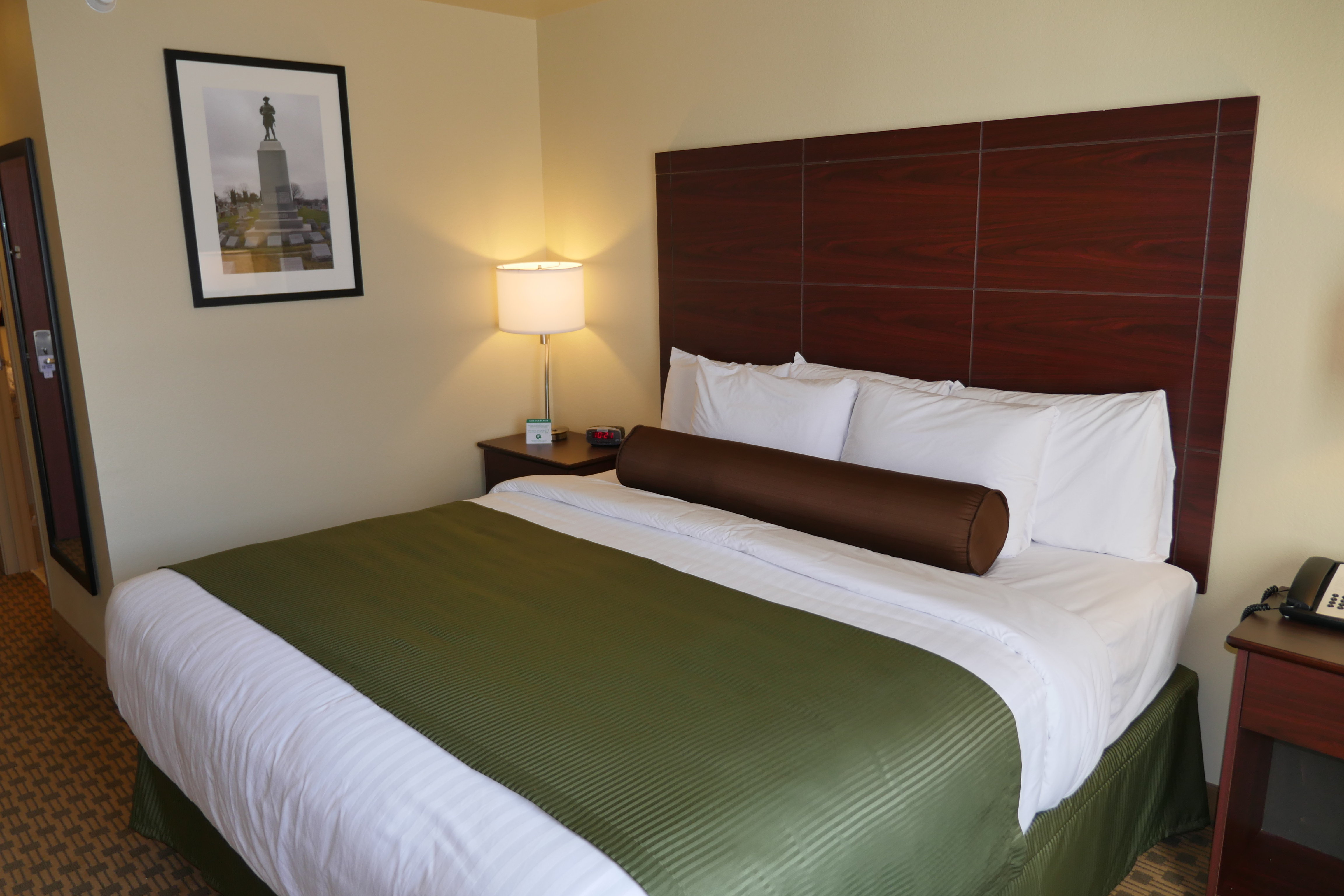 Cobblestone Inn and Suites Winterset 10/27