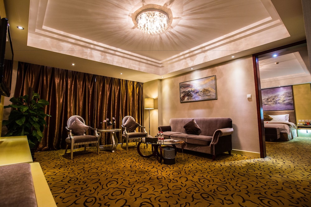 Changchun Huatian Hotel 8/16