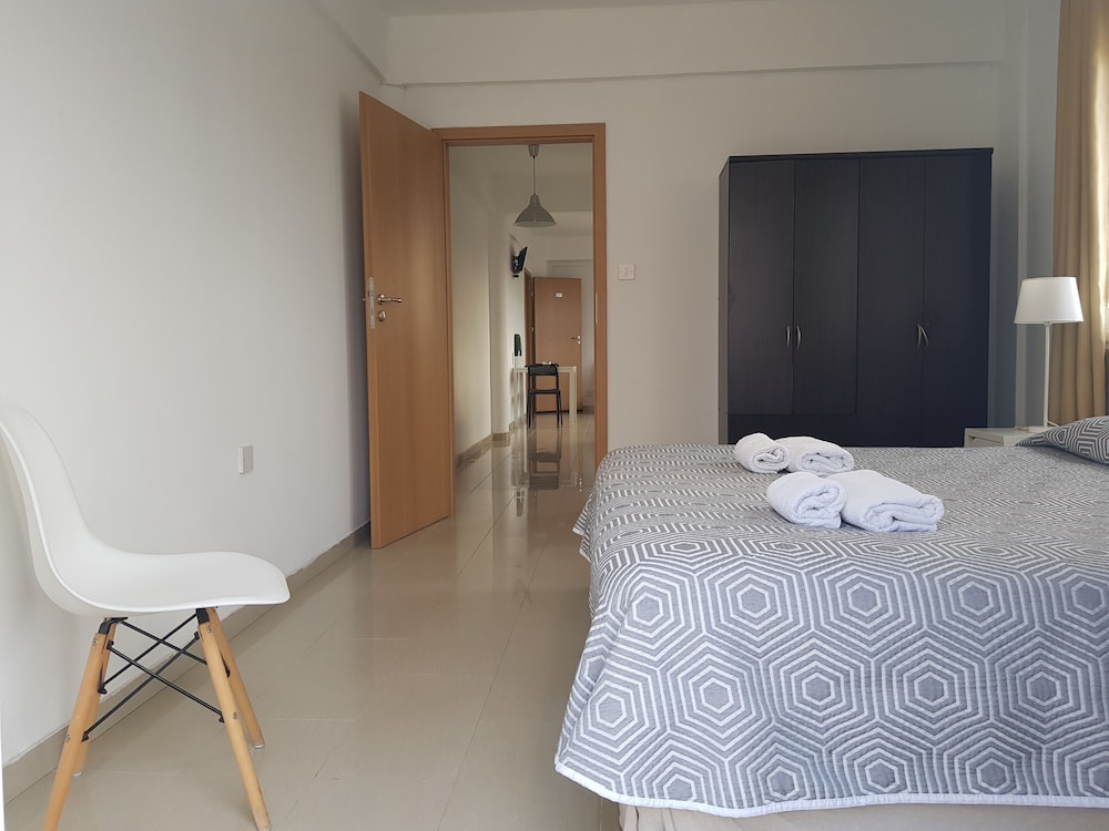 Valentinos Apartments photo2