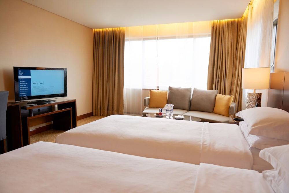 Sheraton Grand Taipei Hotel 12/71