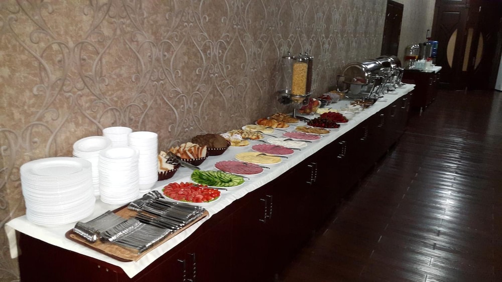 Hotel Diyora 30/37